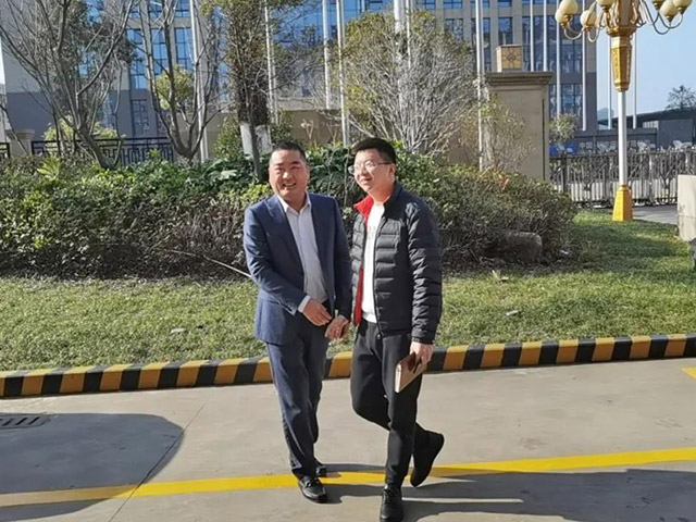 新春伊始，龙湾区空港管委会辅导率队光临集团走访慰问